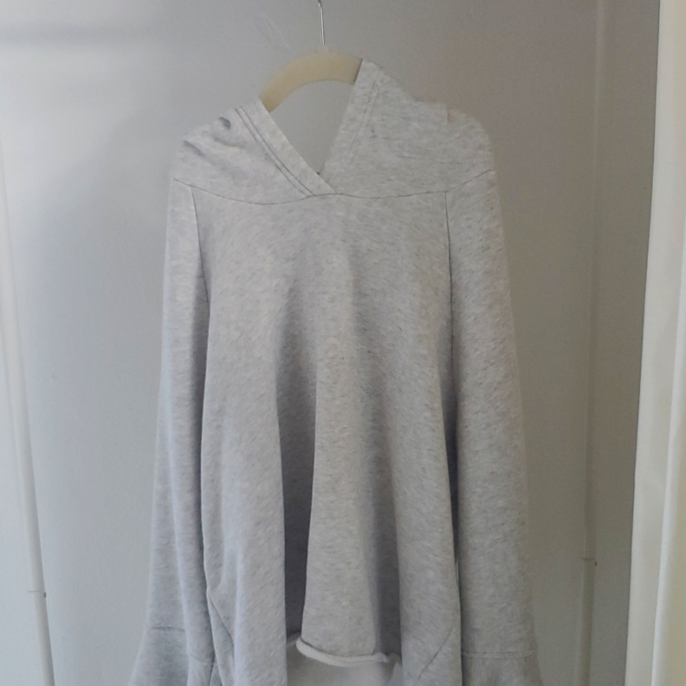 Hooded Cropped Sweatshirt